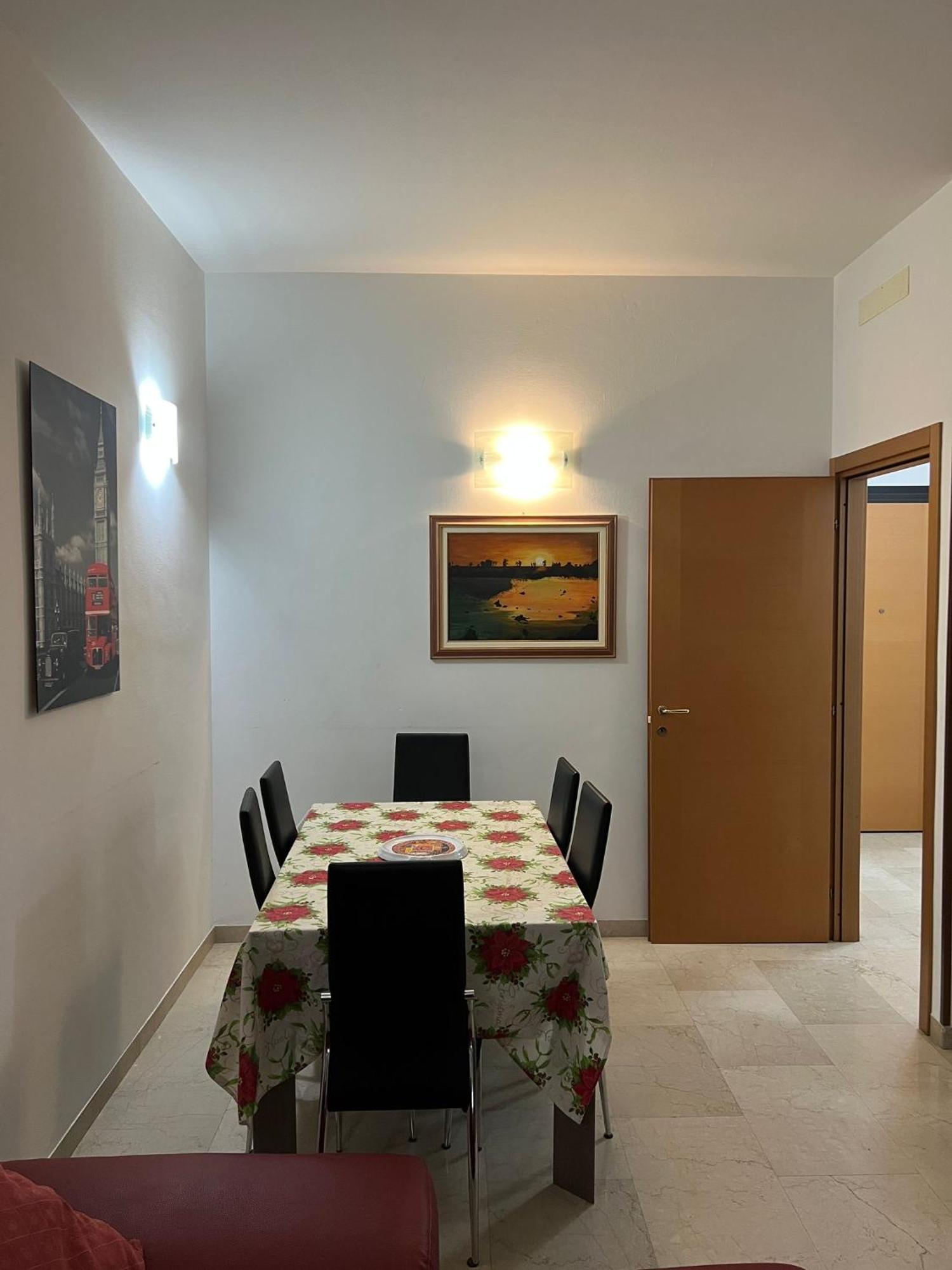Splendido Appartamento In Zona Fiera A Bolonia Exterior foto